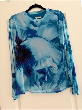 Macy's Ladies, Blue Abstract Print Long Sleeve Top. Large New